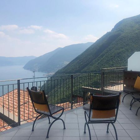 Parzanica La Villetta In Residence Con Piscina E Vista Lago מראה חיצוני תמונה