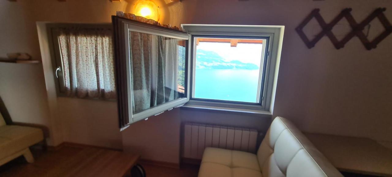 Parzanica La Villetta In Residence Con Piscina E Vista Lago מראה חיצוני תמונה
