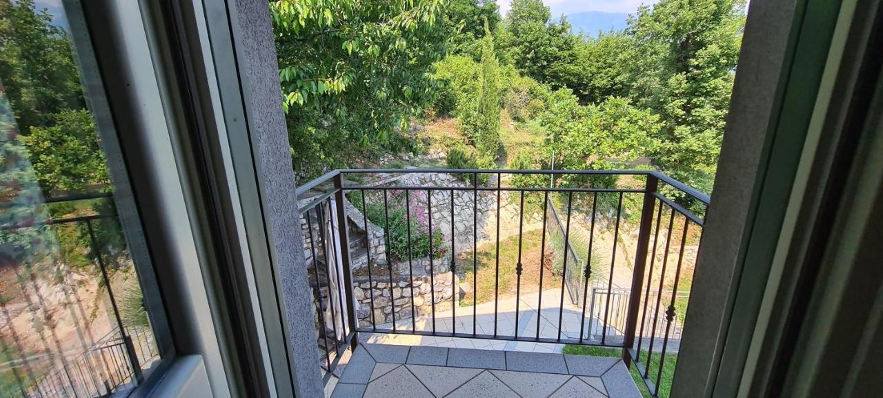 Parzanica La Villetta In Residence Con Piscina E Vista Lago מראה חיצוני תמונה