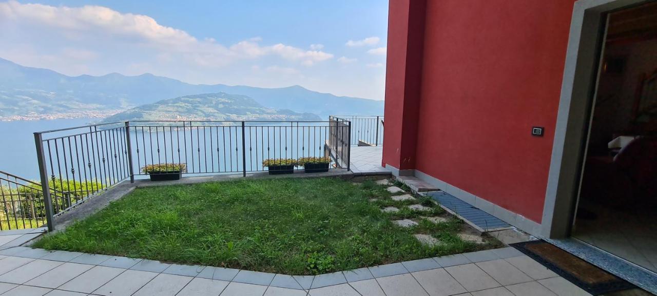 Parzanica La Villetta In Residence Con Piscina E Vista Lago מראה חיצוני תמונה